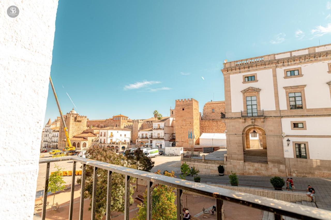 Apartamentos Soho Boutique Plaza Mayor Caceres Bagian luar foto