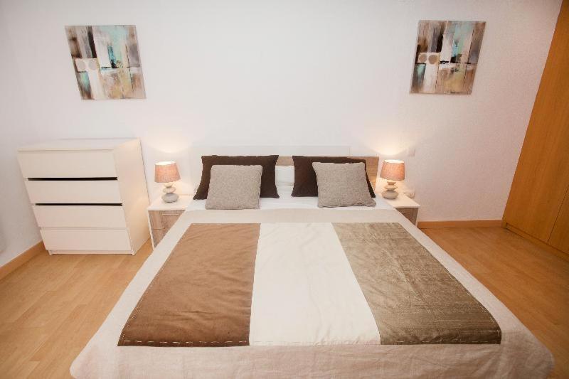 Apartamentos Soho Boutique Plaza Mayor Caceres Ruang foto