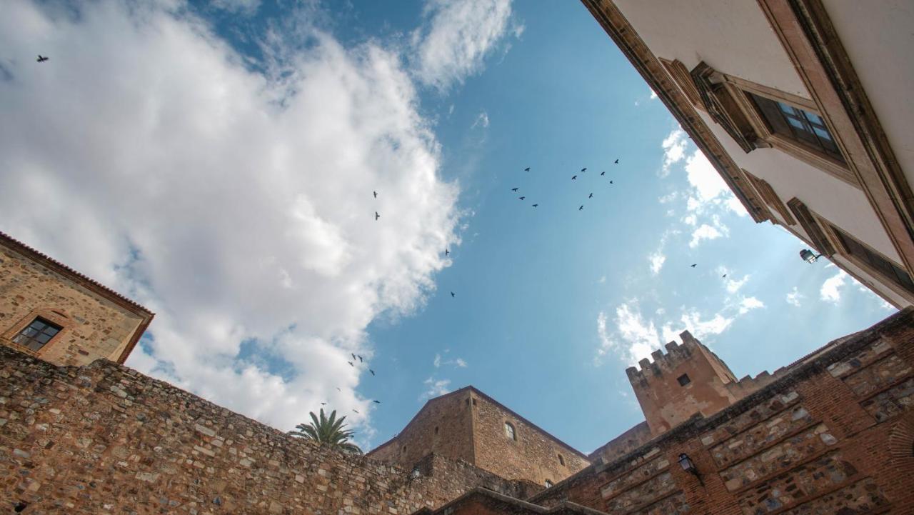 Apartamentos Soho Boutique Plaza Mayor Caceres Bagian luar foto